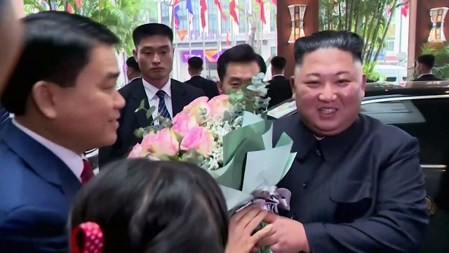 김정은, 하노이 입성...트럼프 오늘 밤 도착 / YTN