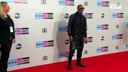 R. Kelly accusé d’agression sexuelle : le chanteur a été libéré sous caution