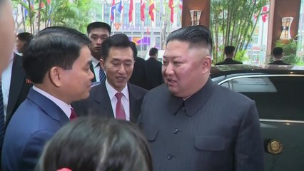 트럼프, 늦은 밤 도착...김정은 행보 주목 / YTN