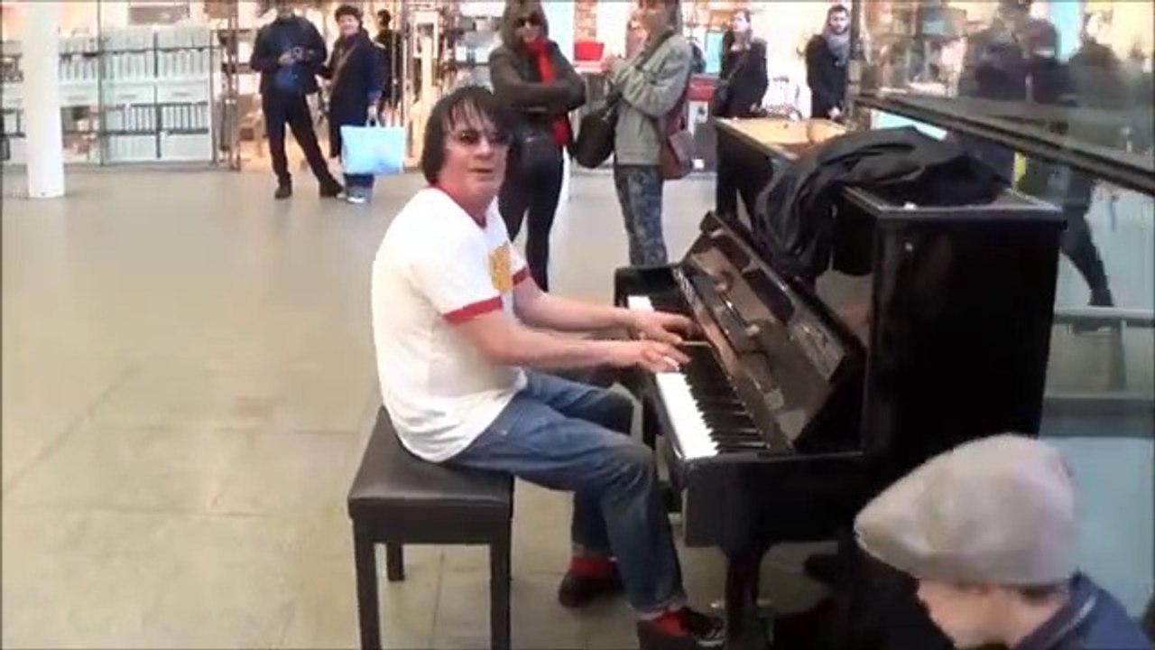 My God Loves Me Sunday Worship Hymn