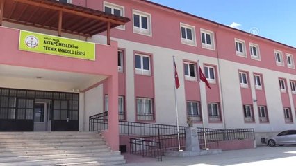 Liseliler Akrobasi Dronu Yaptı