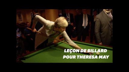 Theresa May défiée par Giuseppe Conte au billard