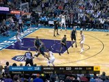 Curry makes incredible three after slick Warriors move