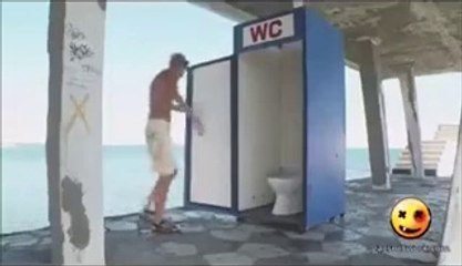 pegadinha banheiro publico