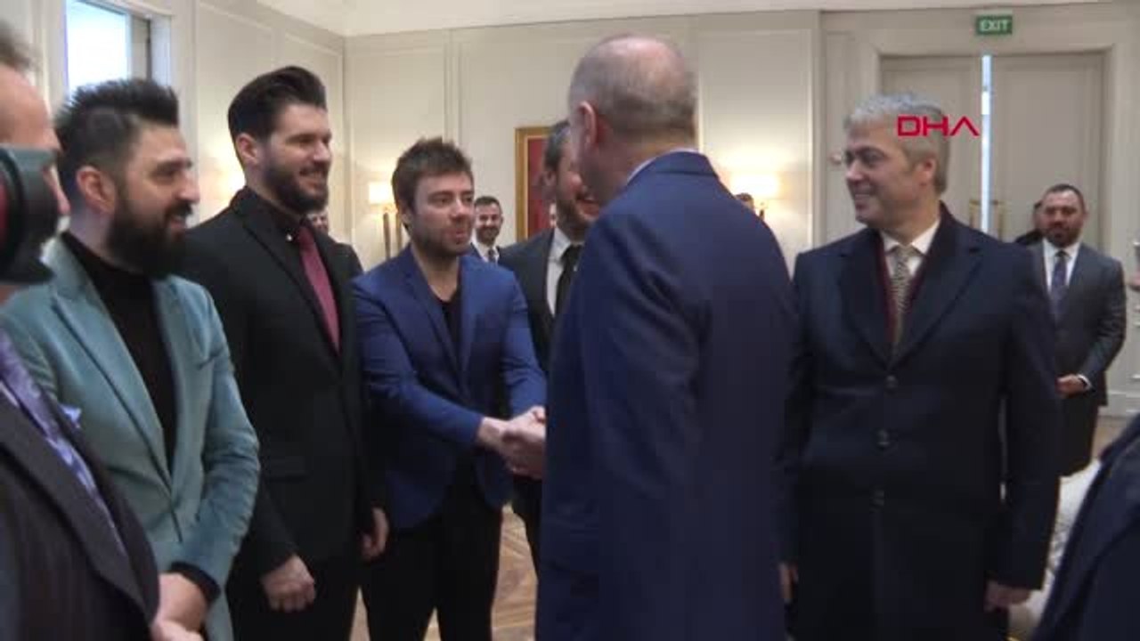 Istanbul- Sanatçılar Cumhurbaşkanı Erdoğan'ın Doğum Gününü Kutladı