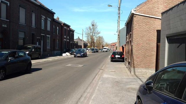 Mons/Cuemes rue du chemin fer.Vitesse excessive.Unenfant de 8 ans décédés.Video Eric. Ghislain