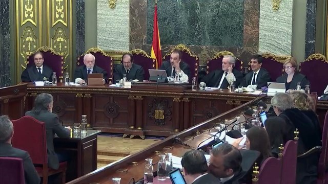 El fiscal perd els nervis amb les respostes de Cuixart sobre la violència a l'escola Ramon Llull