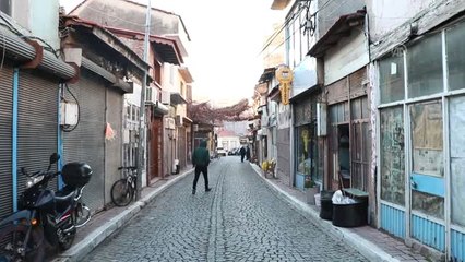 Bergama'da Kalaycılığın Son Temsilcisi Zamana Direniyor