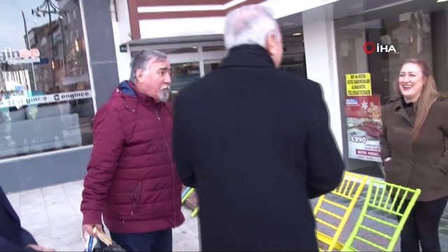 Başkan adayı İsmet Yıldırım, İstiklal Mahallesi’nde esnafı ziyaret etti