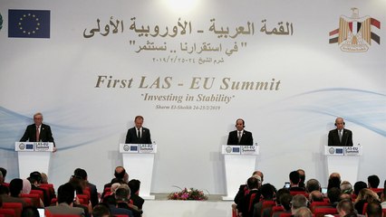 ملك المغرب يحذر من التدخل الخارجي بالأمن العربي