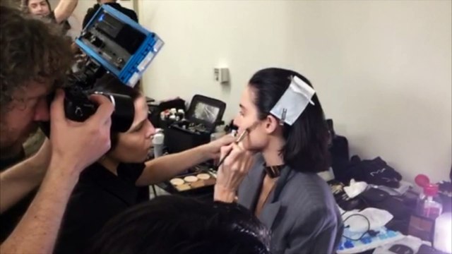 Fashion Week de Paris : dernières retouches en coulisses avant le défilé Koché