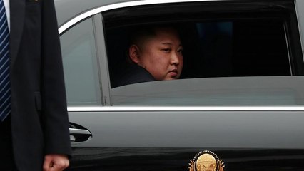 Video: Kuzey Kore'ye gönderildiği düşünülen 90 bin şişe votkaya Hollanda gümrüğü el koydu