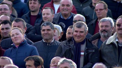 Rama: Nuk terhiqemi nga kontrata me qytetaret