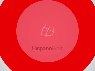 En EEUU hay un perro que disfruta de la nieve tanto como los niños