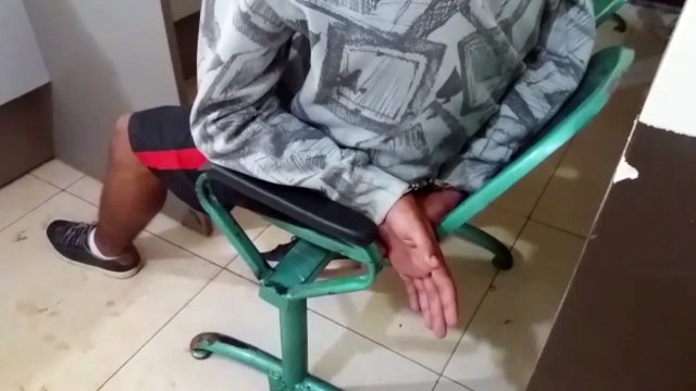 Instantes após roubo de celular, Cavalaria detém ladrão