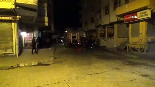 Iğdır’da bir apartmanın çatısı alev alev yandı