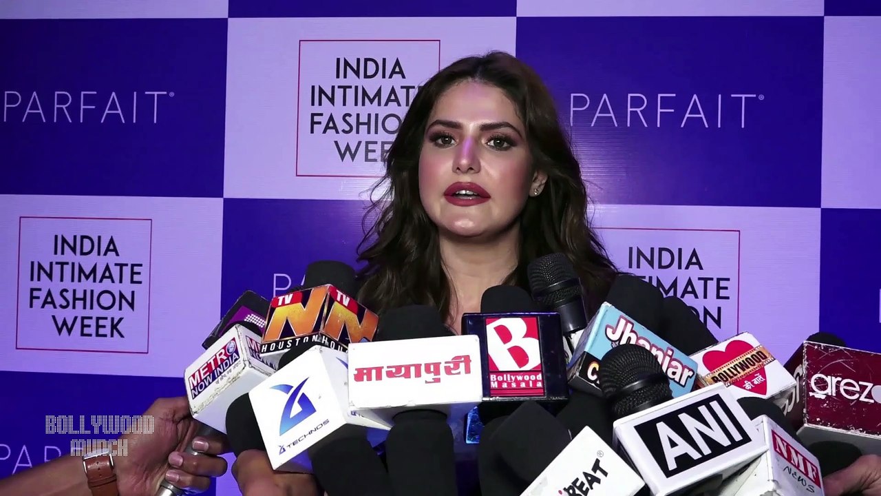 Zarine Khan As Showstopper For Plus Size India Intimate Parfait Fashion Show SS19