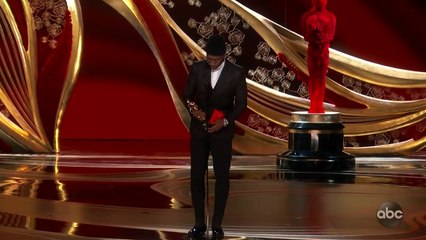 Mahershala Ali Accepts the Oscar for Supporting Actor