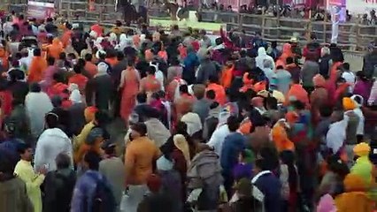 Chaos und Menschenmassen beim größten Fest derr Welt