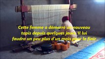 Fabrication artisanale des tapis  Bèrbère en laine à teinture naturelle