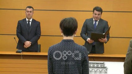 Ora News - Pasuria "fundos" gjyqtarin, shkarkohet nga detyra Petrit Çeno