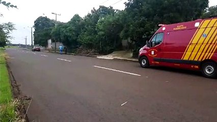 Colisão de trânsito envolve carro e bicicleta no Bairro Brasília