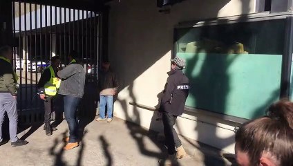 Besançon : rassemblement devant de soutien à un gilet jaune devant le commissariat