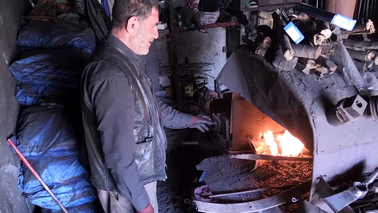 Batmanlı aile 3 kuşaktır demir işliyor - BATMAN