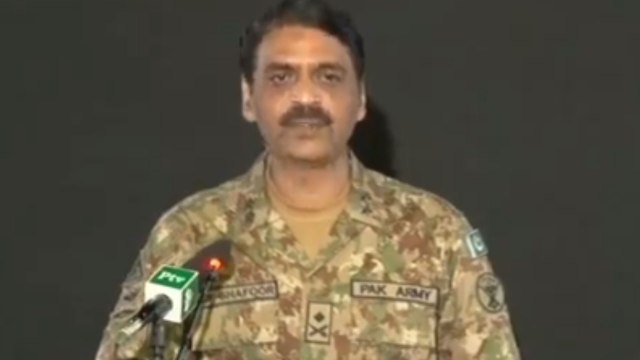Pakistan ने मांगी रहम की भीख, कहा - हम जंग नहीं चाहते | वनइंडिया हिंदी