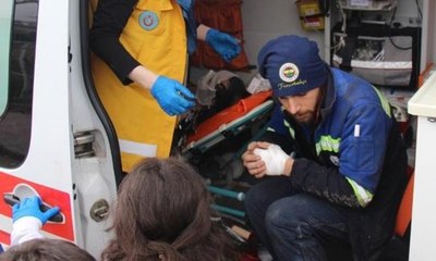 2 inşaat işçisi ısınmak için yaktıkları ateşte feci şekilde yandı