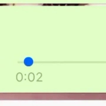 Il tient ses propos et se fait frapper