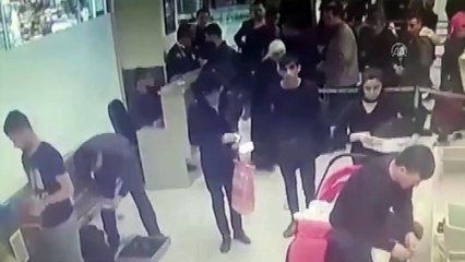 FETÖ'den aranan eski yüzbaşı sahte kimlikle yakalandı - VAN