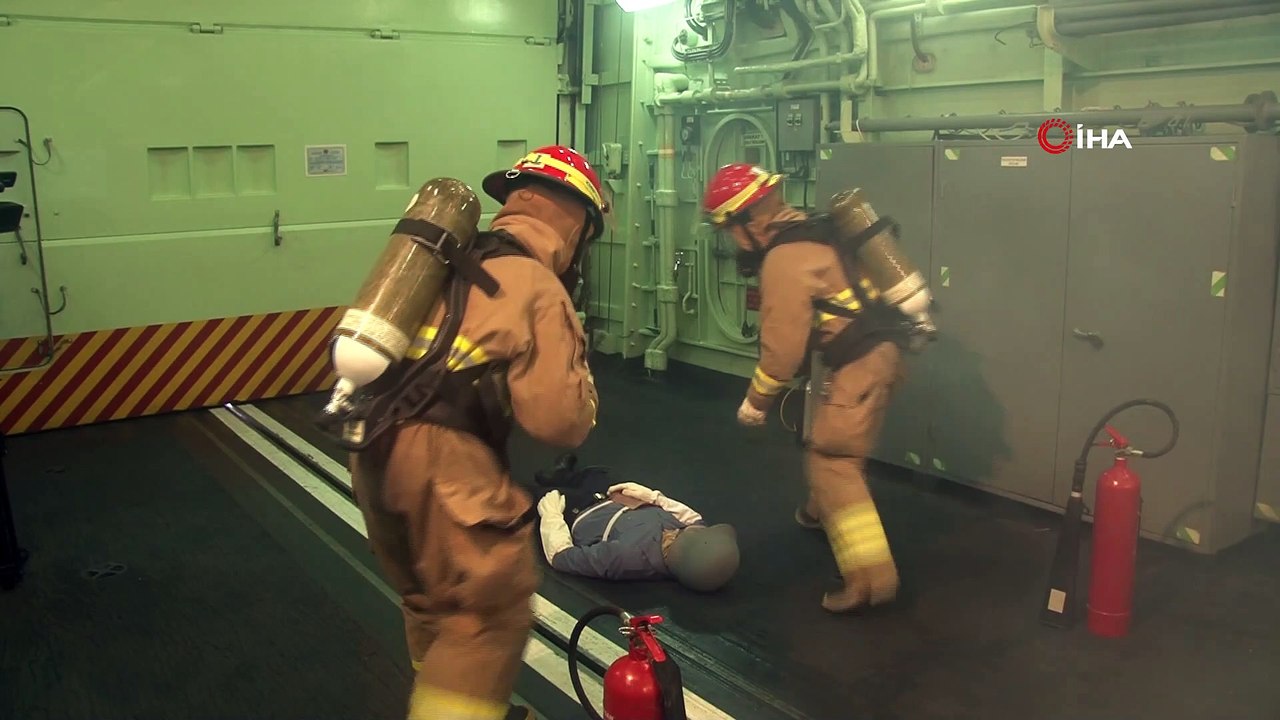 Türkiye’nin en kapsamlı deniz tatbikatı nefes kesiyor