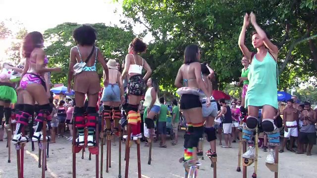 La purpurina biodegradable gana adeptos en el carnaval de Rio