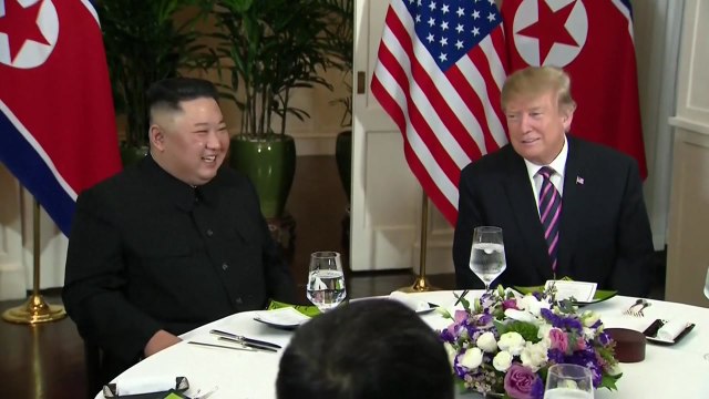 [현장영상] 흥미로운 얘기 많이 나눴다 ...웃음꽃 피어나는 만찬장 / YTN