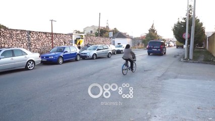 Ora News - Shkodër, 4 persona kapen me 100 kg marijuanë në makinë