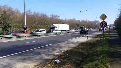 Les abords du pont de Pritz à Laval aux heures de pointe