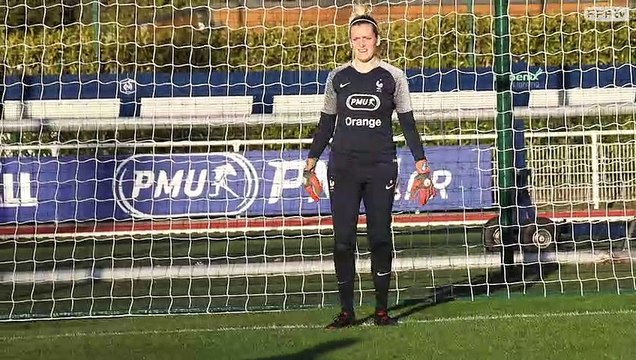 Equipe de France Féminine : l'entraînement des gardiennes de but I FFF 2019