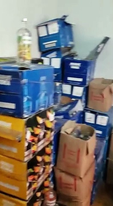 Suspeita presa por falsificar bebidas explica esquema em vídeo feito pela polícia