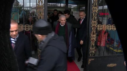 Binali Yıldırım Seçim Çalışmalarını Çekmeköy'de Sürdürdü