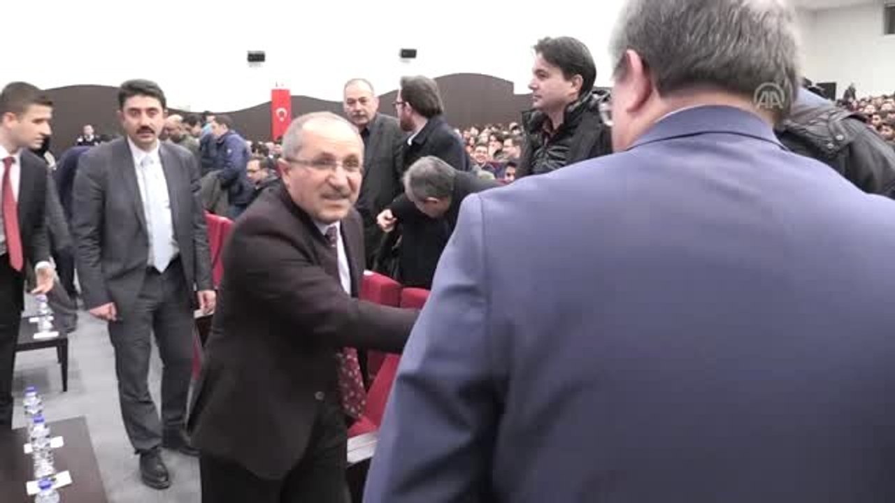 Afyonkarahisar'da "Üniversite-Sanayi İşbirliği Modelleri" Konferansı