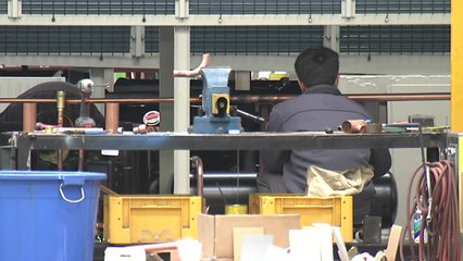 지난해 1인당 평균 노동시간 1,967시간 집계 / YTN