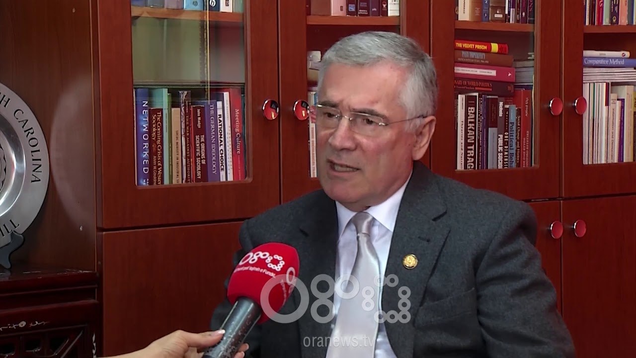 Ora News – Tarifa për Ora News: Demokracia nuk funksionon pa opozitën, zgjidhja vjen nga jashtë