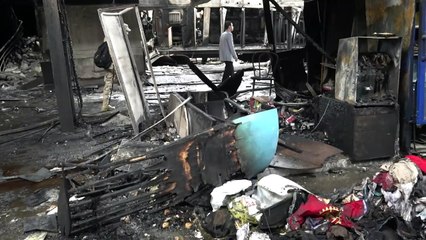 Authorities inspect wreckage of deadly Cairo train crash