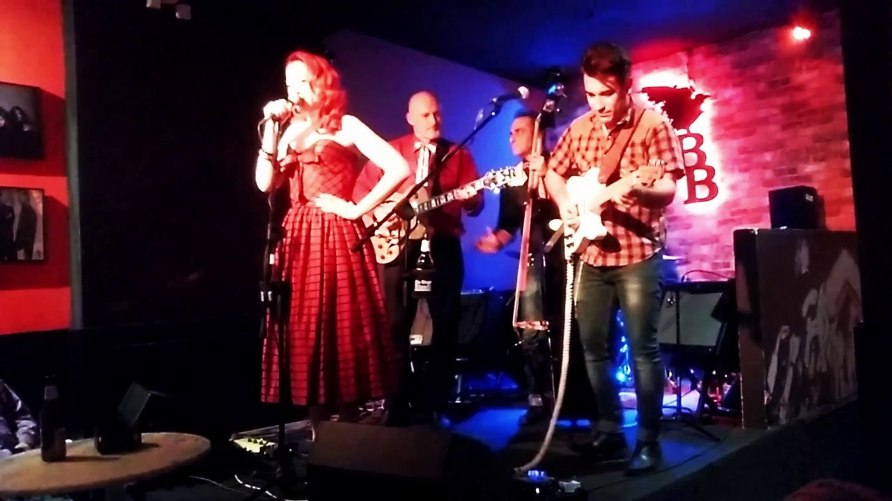 Sui & The Electroshocks - I Gonna Knock On Your Door (2019)
