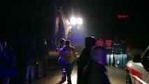 Bursa Babasultan Barajı'na Düşen Araçta İlk Belirlemelere Göre 2 Kişi Hayatını Kaybetti 3 Kişi...