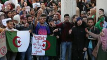 ترشيح بوتفليقة يثير جدلا واسعا بالجزائر.. والجيش يكسر صمته