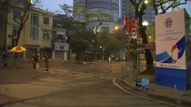 '하노이 핵 담판' 아침...회담장 출발 앞둔 김정은 위원장 / YTN