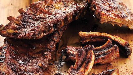 Côtes levées au barbecue