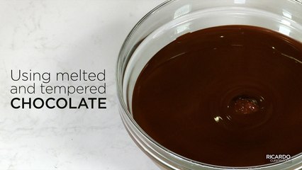How to Make Chocolate Curls
